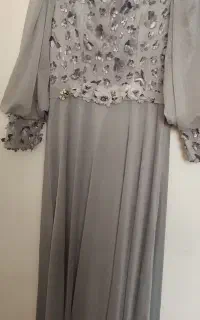 لباس مجلسی زنانه در حد نو