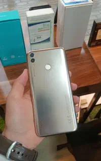 honor 8c