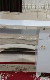 میز کاشت ناخن