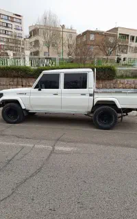 تویوتالندکروزFJ75مدل2001