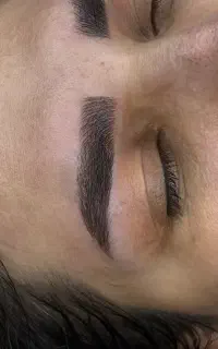 اصلاح فرم ابرو و برداشتن ابرو‌تخصصی