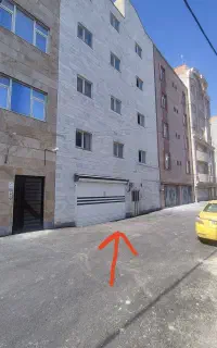 اپارتمان چهار طبقه ویلایی اکبریه