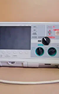 دستگاه الکتروشوک بای فازیک برند zoll