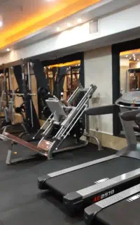 303متر/تجاری/فول/لوکیشن‌بی‌نظیر/باشگاه بدنسازی