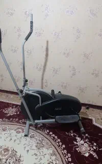 دوچرخه ورزشی خانگی ایستاده
