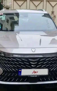 رووی پلاگین هیبرید  وارداتی پارس خودرو