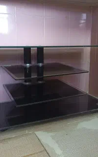 میز تلویزیون شیشه ای در جده نو