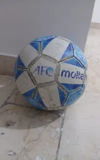 توپ فوتبال مولتن