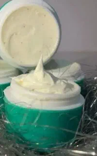 کرم سفید کننده صورت و بدن اماراتی