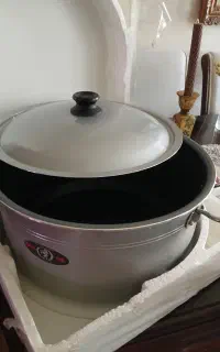 قابلمه تفلون سایز ۴۲ مارک تاوا