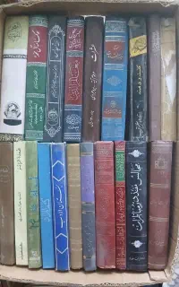 کتابخونه شخصی شما خریداریم
