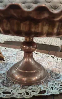 ظرف مسی پایه دار
