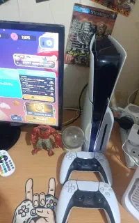 ps5 slim دیسک خور دو دسته همراه پایه شارژ