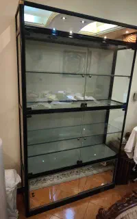 دکور شیشه ای