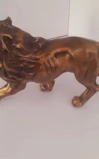 مجسمه شیربرنزی سیاه قلم