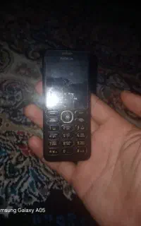 یک عدد گوشی نوکیا