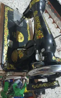 چرخ خیاطی ژانومه