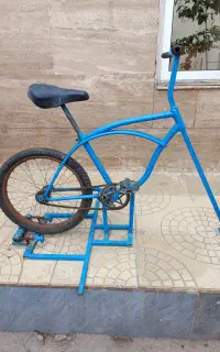 دوچرخه ثابت ورزشی