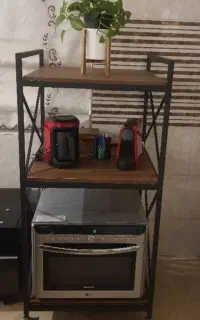 استند چوبی