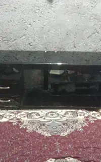 میز تلویزیون شیشه
