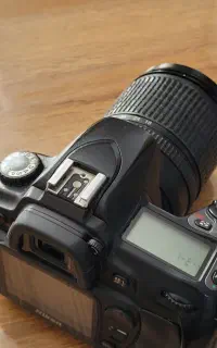 دوربین Nikon D80