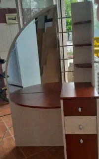 میز آرایش