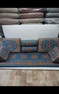 پشتی شاه نشین و مدرن