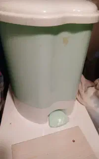 سطل آشغال آشپزخانه