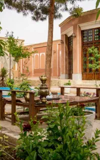 اقامتگاه بوم‌گردی عمارت پدری گرگاب
