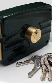 بازکردن قفل ساز کلیدسازی شبانه روزی قفل بازکن درب