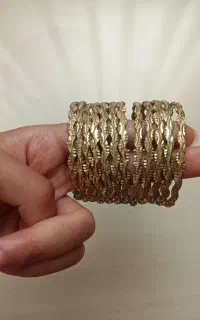 النگو طلا روس
