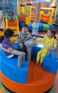 استخدام همکار خانم در خانه بازی کودک