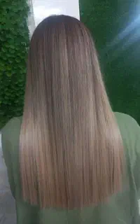 نیازمند مدل برای رنگ و کراتین
