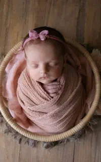 عکاسی تخصصی نوزاد در منزل از ۷ تا ۱۵ روزگی