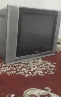 دوعددتلویزون نیازبه تعمیر