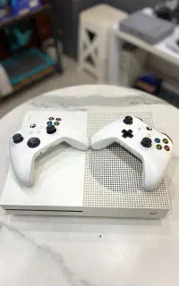 ایکس باکس وان اس یک دسته سری اس  (xbox one s)