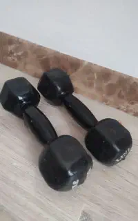 دو عدد دمبل ۴ کیلویی
