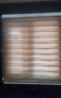 دو عدد پرده یکی زبرا و یکی هم اتاق خواب بچه