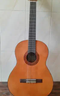 گیتار یاماها c40