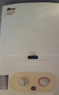 آبگرمکن دیواری
