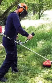 سمپاشی علف زنی