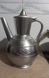 ۱۸۰۰