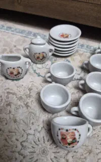 دو دست سرویس چایی خوری چینی اسباب بازی