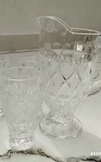 یک دست پارچ لیوان ۶عدد لیوان و ۲عدد تنگ