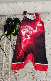 دوبنده و کفش کشتی