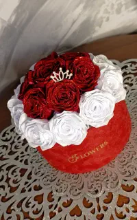 سفارش عنوان گل رز جاودان