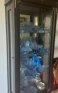 یک بوفه تقریبا نو ،۲عدد آباژور ،تابلو بالرین