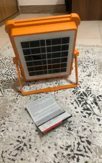 پروژکتور خورشیدی