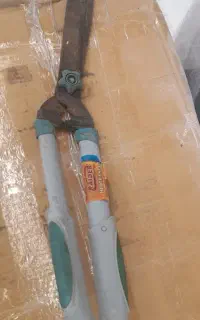 قیچی شمشاد