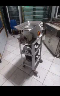 چرخ گوشت التروکار ۳۲ یخچال قصابی